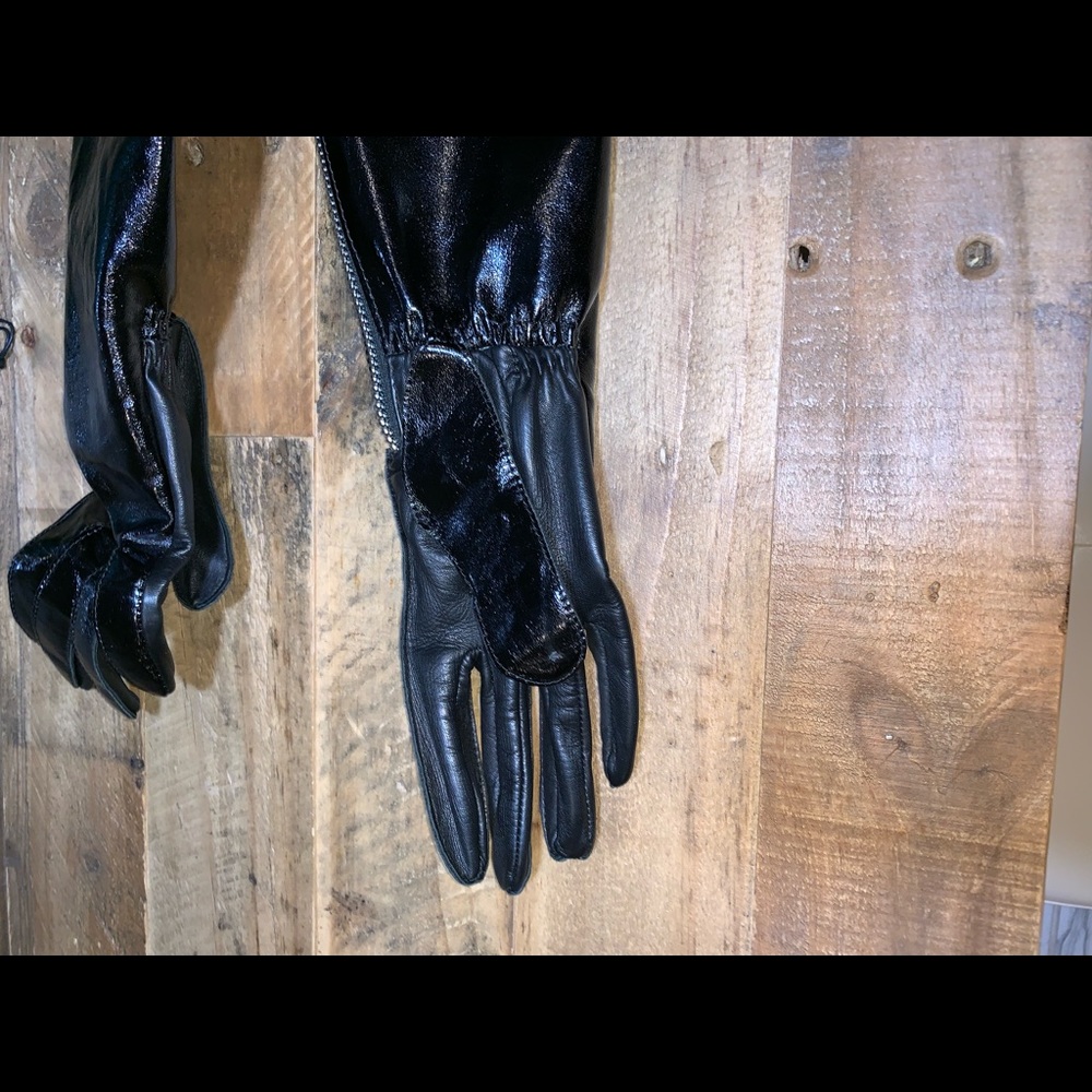 Saint Laurent Long Shearling & Leather Gloves - Picture 7 of 8
